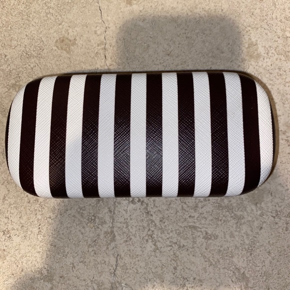 Henri Bendel Sunglasses main image 8